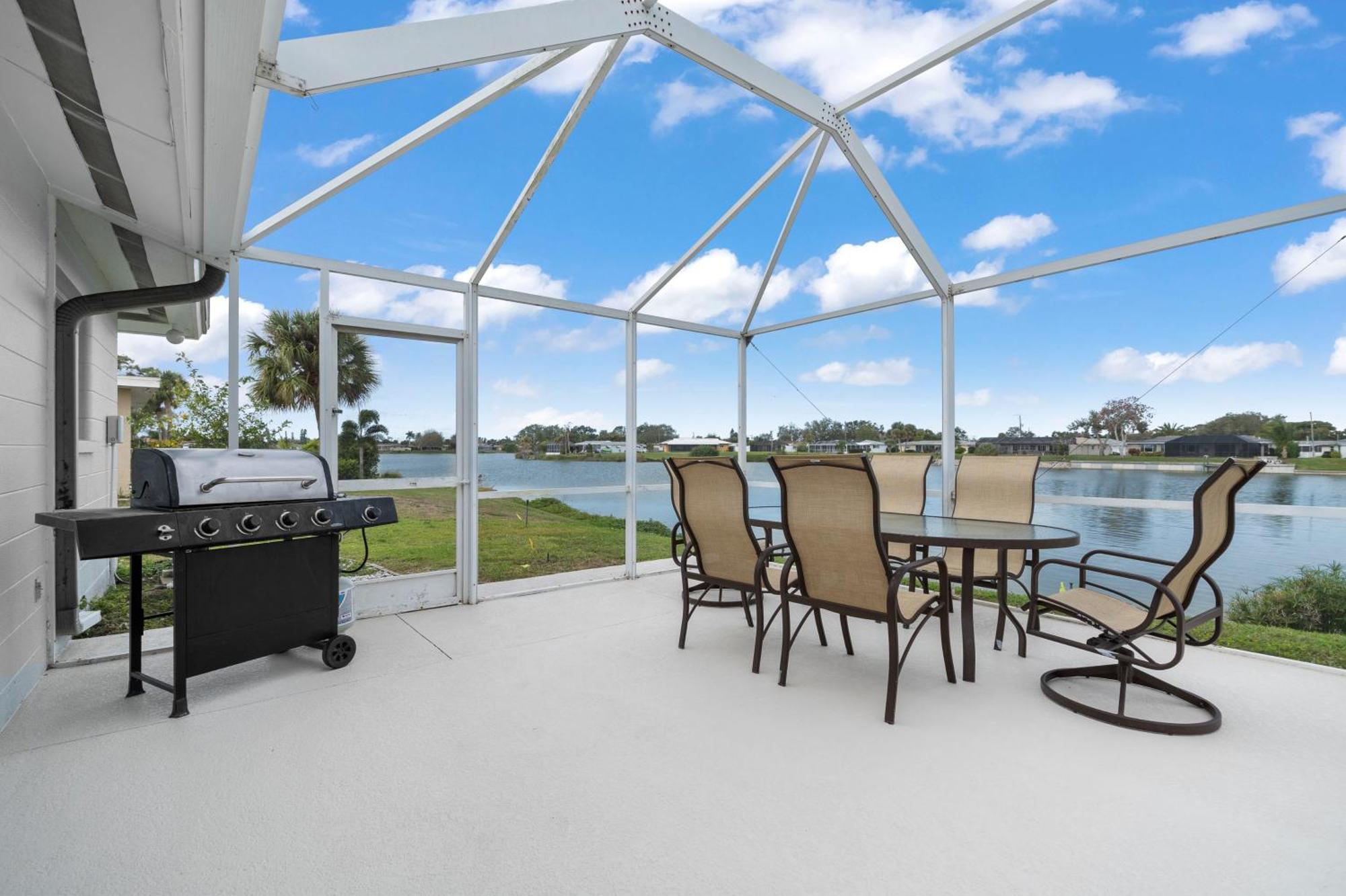 Venice Lakefront Pool Home Exterior photo